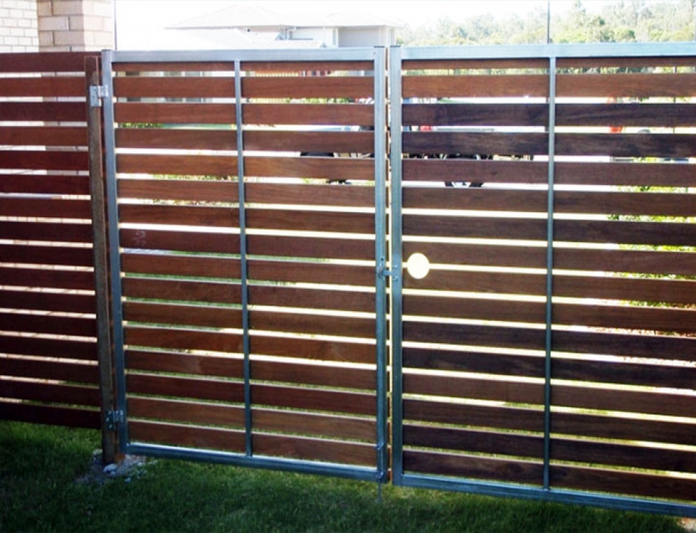 Chainwire Fencing Brisbane Gold Coast Longlife Fencing & Retaining